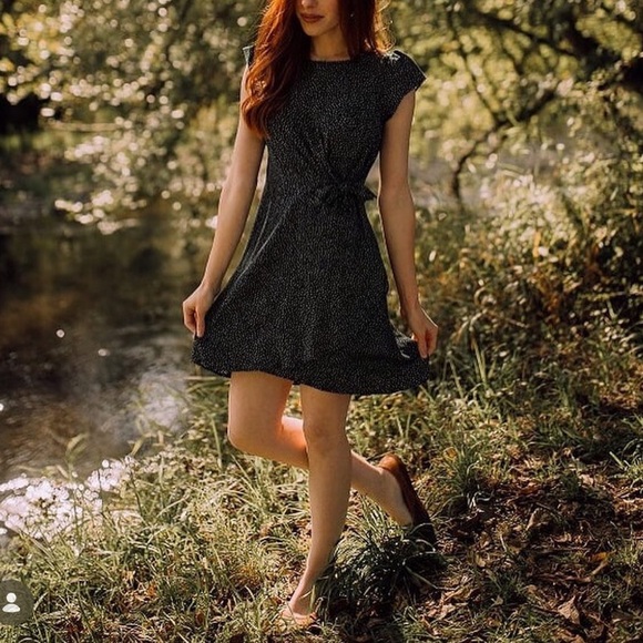 Loft Black Polka Dot Mini Wrap Dress Size 00P - Picture 3 of 8